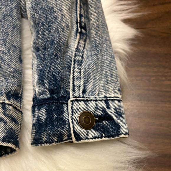 BARBIE Iconic Embroidered Acid Wash Denim Jean Jacket - Picture 6 of 9